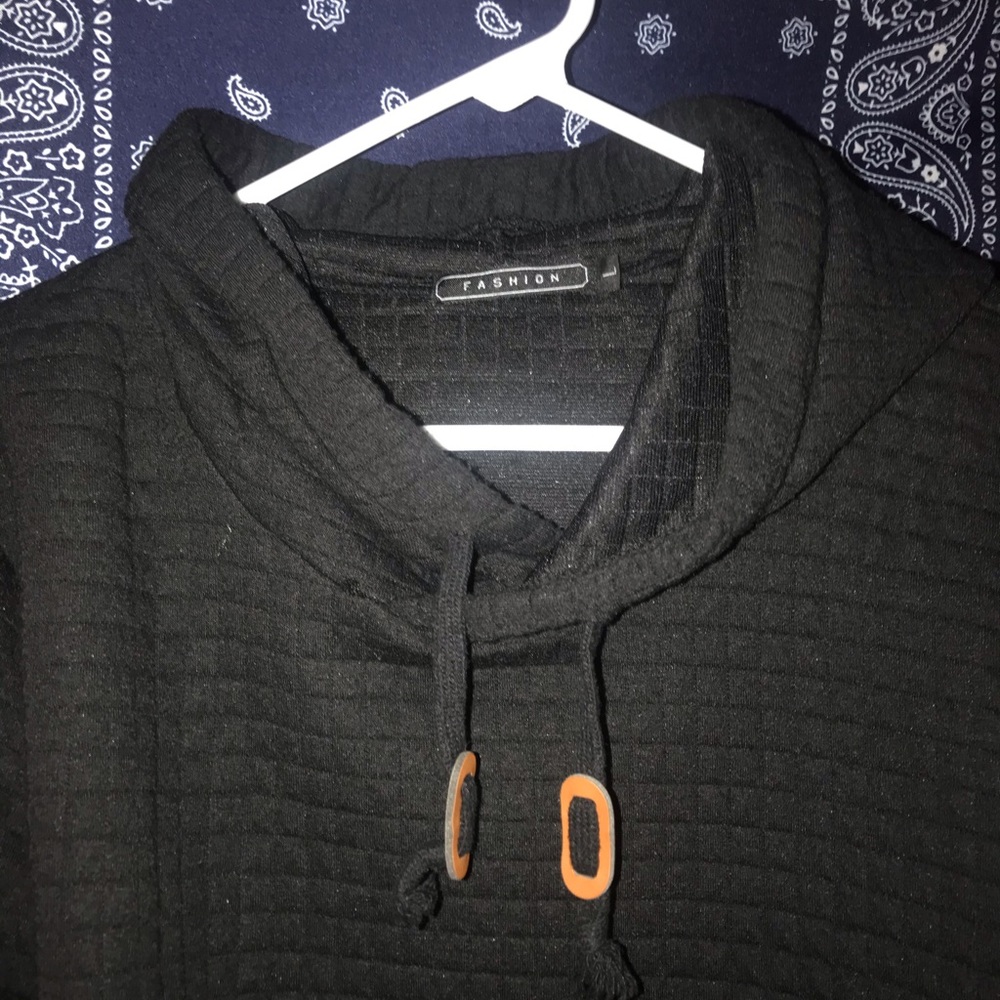 A jacket - Picture 2 of 3